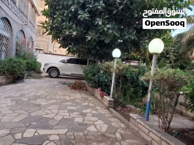 500 m2 More than 6 bedrooms Villa for Rent in Sana'a Haddah