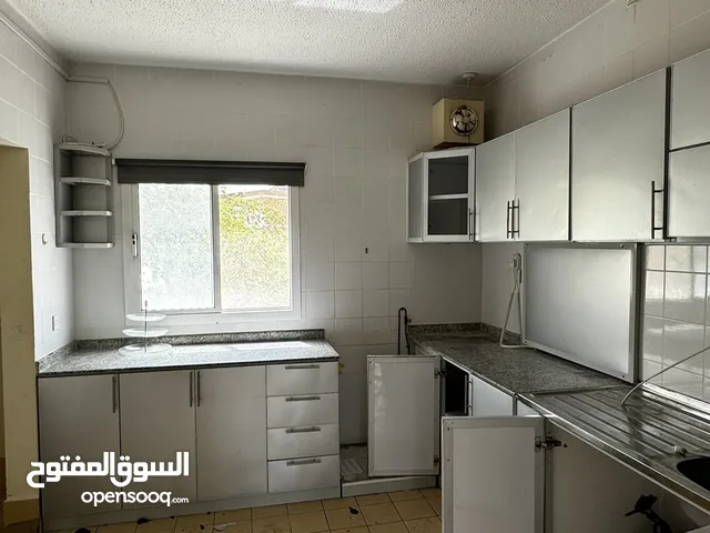 مطبخ المنيوم جديد للبيع