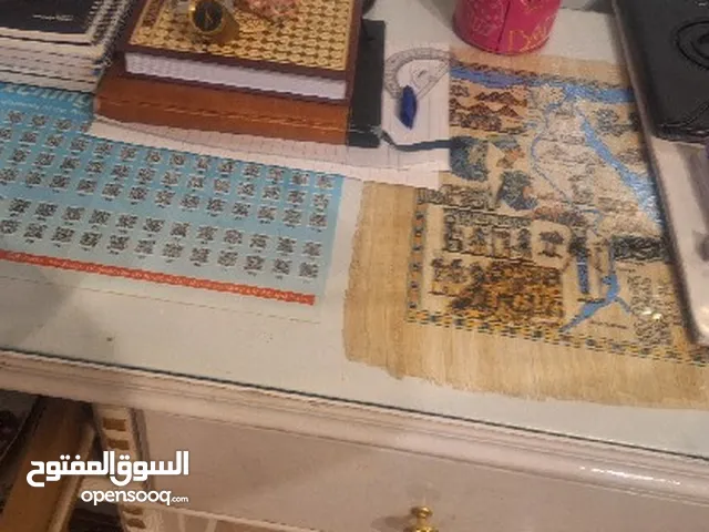 مكتب طالب او سكرتير من الخشب الموسكي بتاع زمان