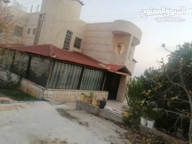 700 m2 More than 6 bedrooms Villa for Rent in Zarqa Al Zarqa Al Jadeedeh