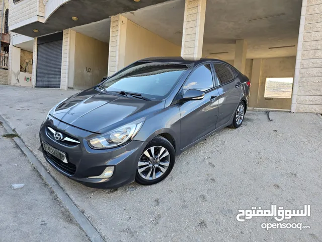 هونداي أكسنت ماطور 1600, أربعة غيار بسعر حرق