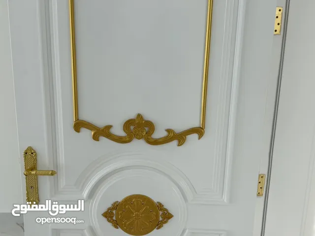 باب خشب كلاسيك جديد لمعه 100