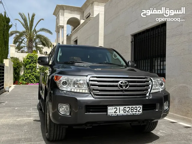 تويوتا لاند كروزر 2015 VXR 5.7   - وارد  الوكالة مالك اول