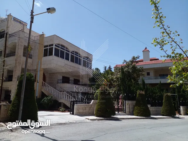1330m2 4 Bedrooms Villa for Sale in Amman Al Rabiah