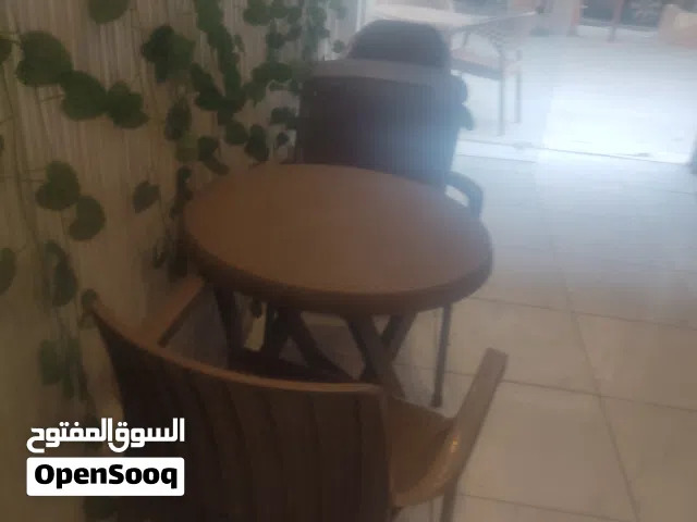 ترابيزات بلاستيك