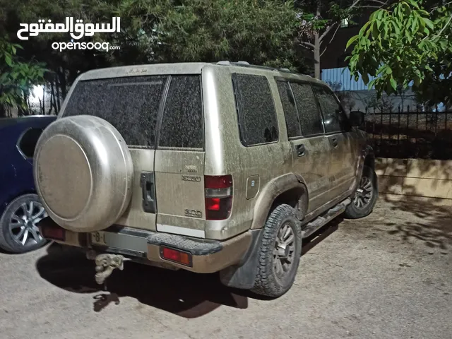Used Isuzu Trooper in Hebron