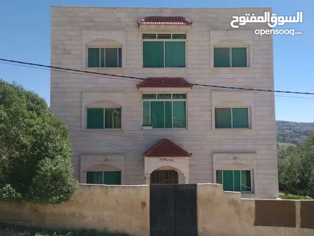 200 m2 Studio Townhouse for Sale in Salt Al Balqa'