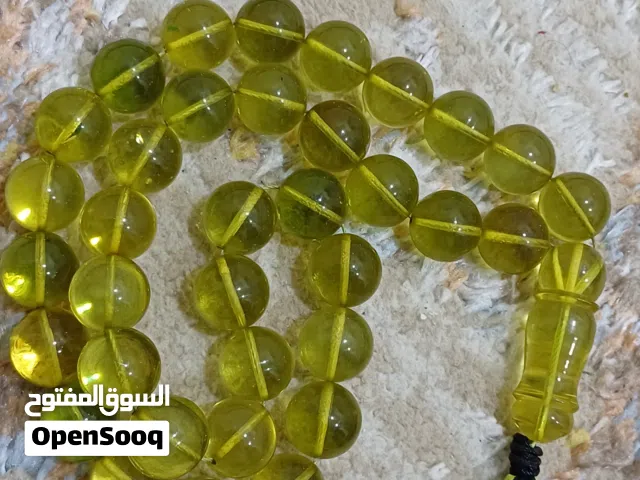 سبح كهرب قديم اصلي وزن الخضره 70 و السوده 110 . مكان بصره