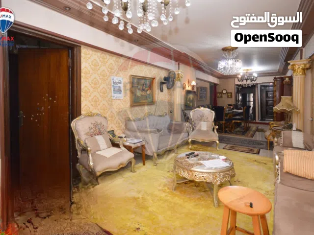شقة فاخره للبيع