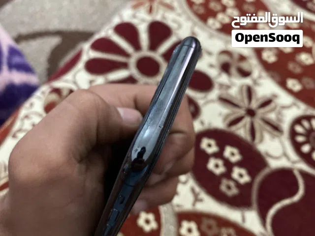 ايفوان 11برو هاتف قممه في نضافه تفاصيل في وصف