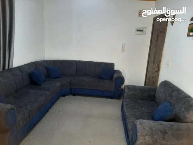 طقم كورنر بحاله الوكاله استعمال بسيط 9 مقاعد مع بفة