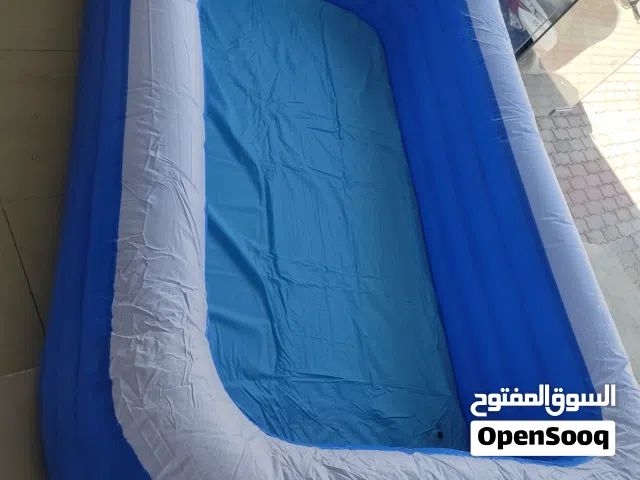 بركة سباحة منزلية