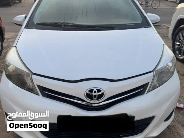 Toyota Yaris 2014 hatchback