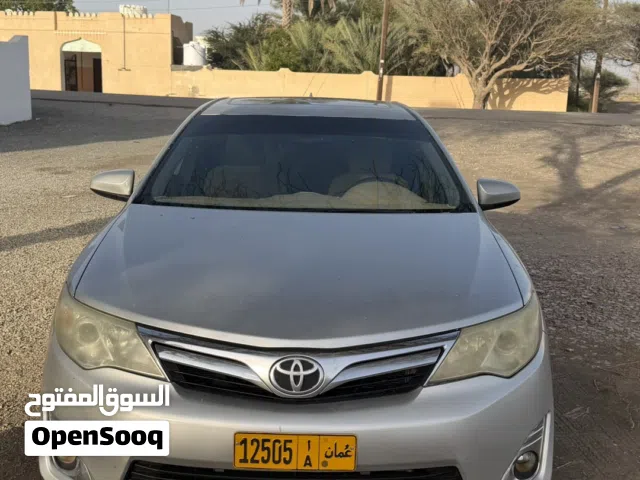 2012 تويوتا كامري XLE