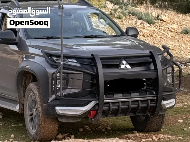صدام امامي بيك اب ميتسوبيشي l200