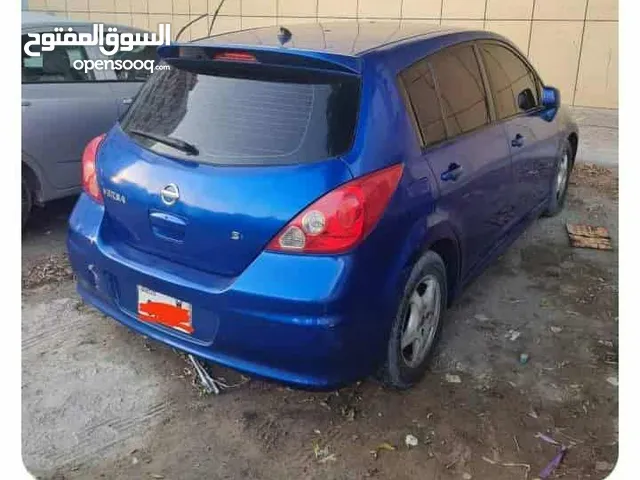 سياره نيسان بحاله ممتازه للبيع