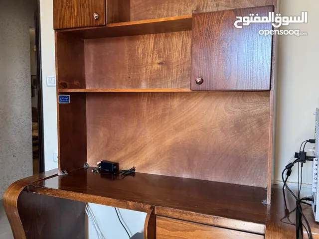 مكتب دراسة وجيمنج خشب ممتاز