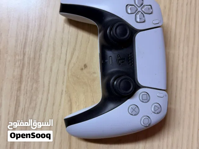 يد بلاستيشن 5