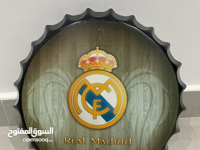 Real Madrid bottle cap metal sign, designed for wall decor