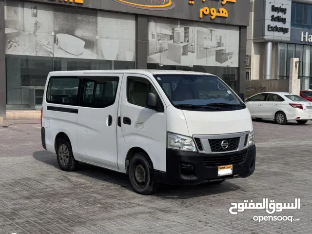 Nissan Urvan 2016 (White)