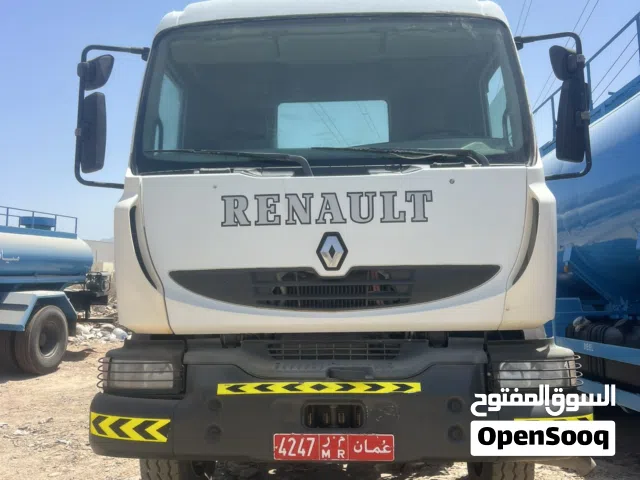 بيع سيارة من نوع رينولت4x4 موديل 2011 شاصي