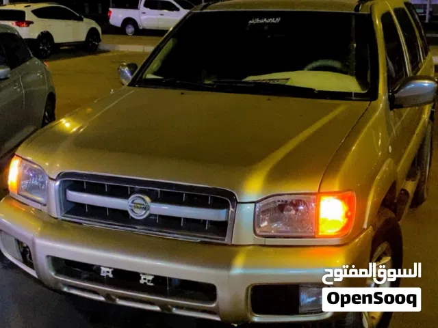 2003 Nissan Pathfinder Standard