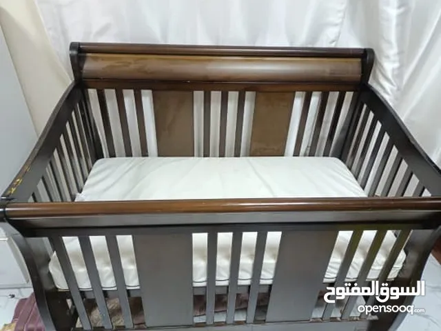 سرير اطفال خشب ممتاز