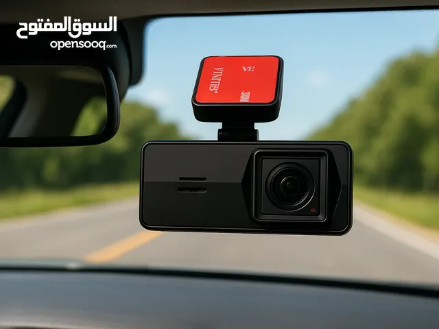 الكاميرا هي مسجل فيديو رقمي عالي الدقة للسيارة (Dashcam)،2k وتتميز بدقة $1080p$،
