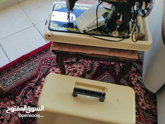 ماكنة خياطه منزليه مركة سينجر إستعمال بيت بحاله جيده