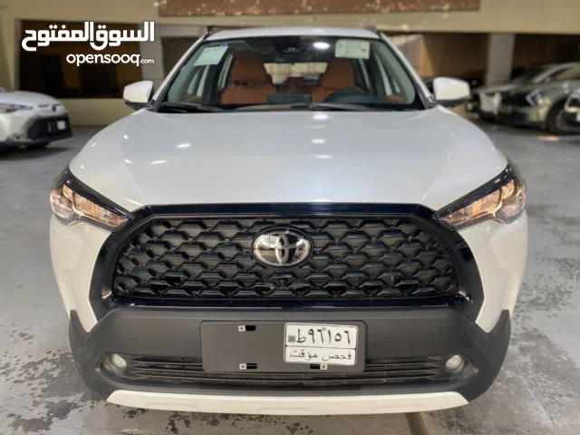 كورولا كروس 4 كاميرات فول مواصفات