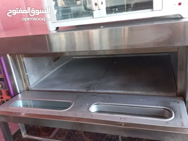 maraya kitchen equipment  pizza oven