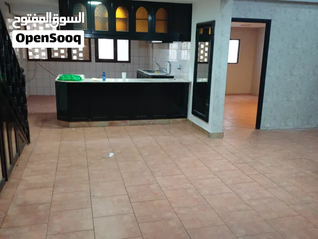 999 m2 5 Bedrooms Apartments for Rent in Hawally Salwa