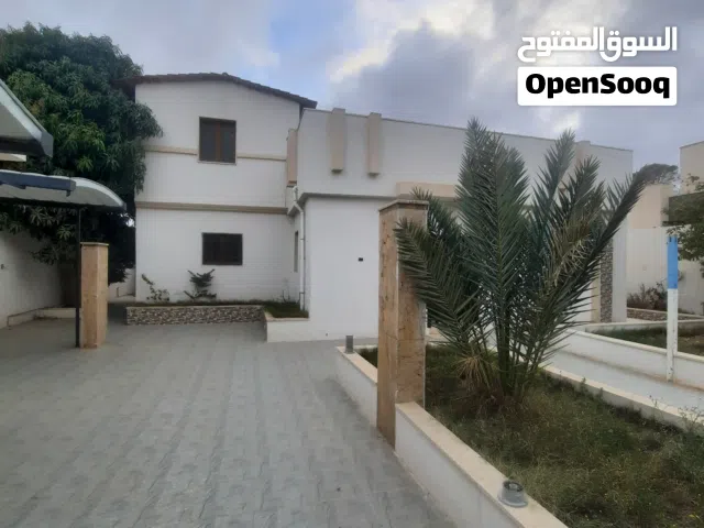 200 m2 3 Bedrooms Townhouse for Rent in Tripoli Tajura