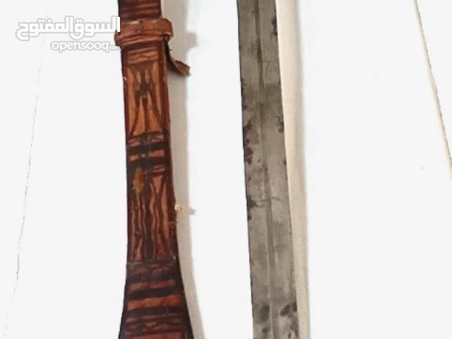 جوهرة الساحل الأفريقي: سيف الكاسكارا التاريخي الأصيل