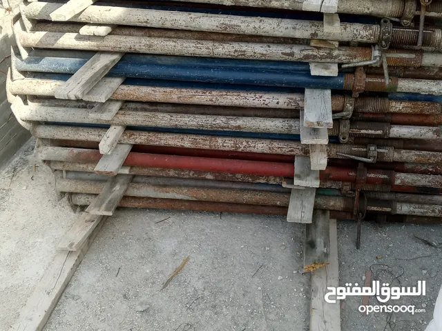 خشب بناء و جكات للبيع