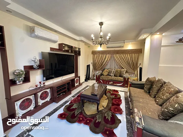 350 m2 5 Bedrooms Apartments for Rent in Cairo Maadi