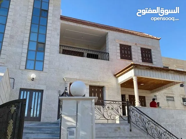 240 m2 3 Bedrooms Villa for Sale in Zarqa Al Zarqa Al Jadeedeh
