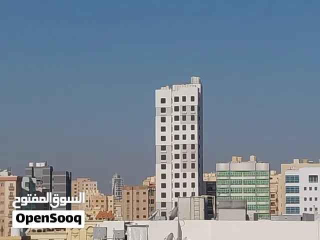مقاول بناء