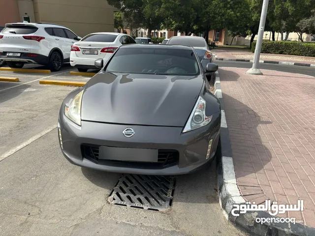 Nissan 370 Z 2016 2016 GCC  KM 70000 Owned car  Smooth drive  Looking for serious buyer , no dealers