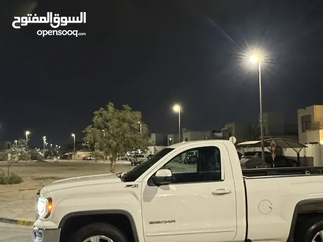 Used GMC Sierra in Abu Dhabi