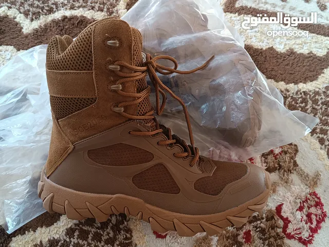 حذاء عسكري (كادار)