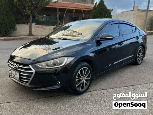 2017, هيونداي, النترا, Standard