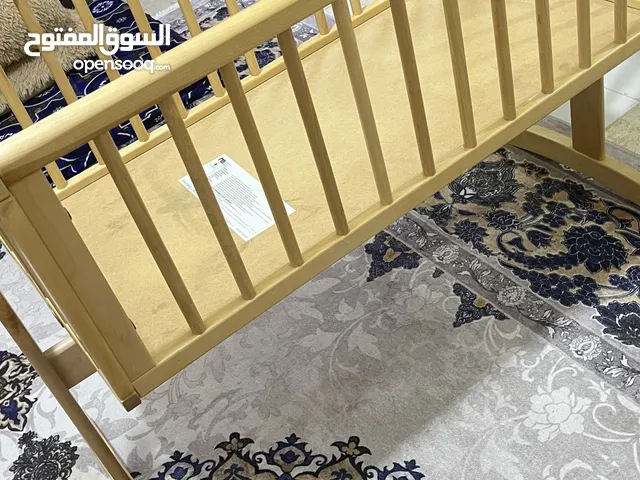 سرير اطفال