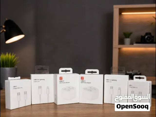 شواحن ايفون