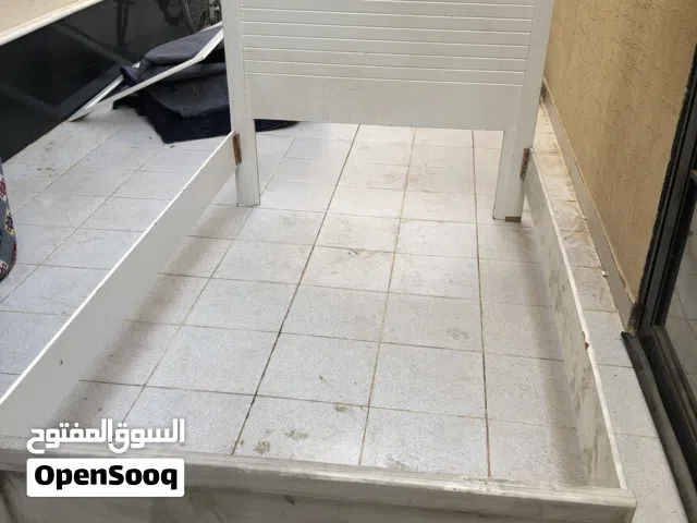هيكل سرير نفر ونص