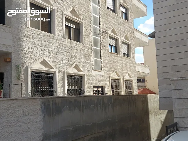 133 m2 3 Bedrooms Apartments for Sale in Zarqa Al Zarqa Al Jadeedeh