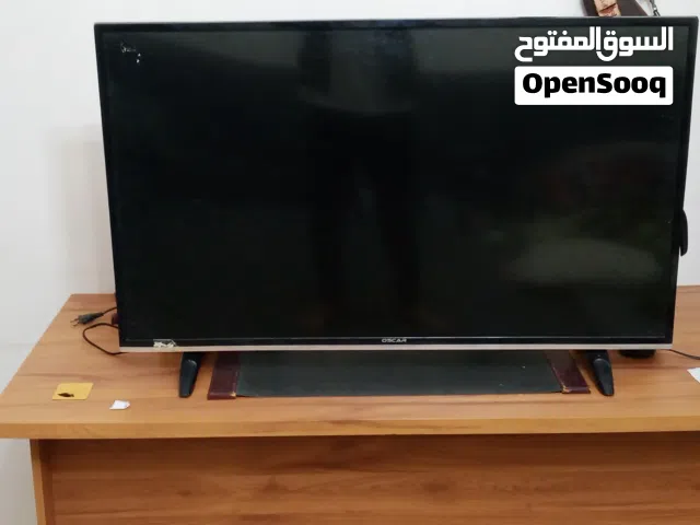 شاشة 42 بوصة