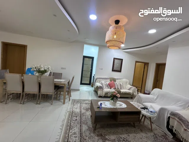 209 m2 4 Bedrooms Apartments for Rent in Central Governorate Tubli