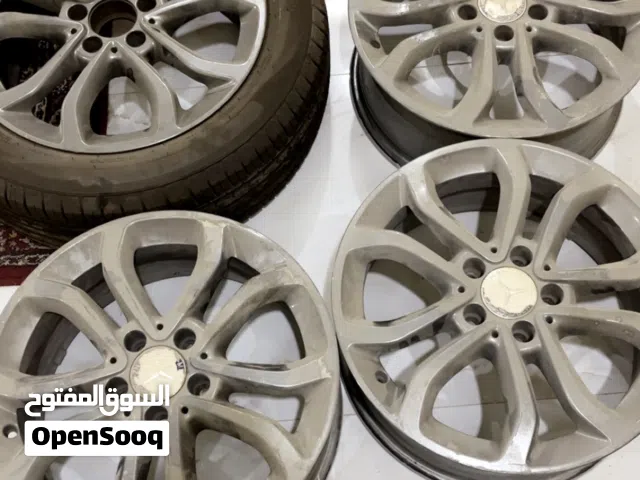 جنوط وكاله بحالة جيده لمرسيدس 2015 c200