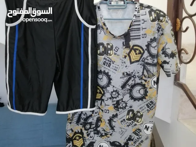 Sports Sets Sportswear in Muscat